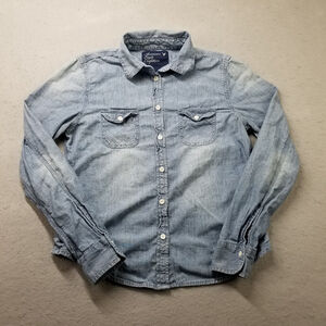 American Eagle Denim Shirt Womens Size M Blue Button Up Faded Look Cotton